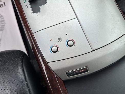 Used 2009 Toyota Avalon Limited image 20