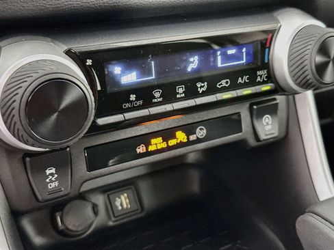 Certified 2025 Toyota RAV4 LE AWD/4WD image 16