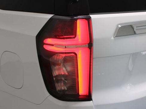 Used 2024 Chevrolet Tahoe LT RWD image 58