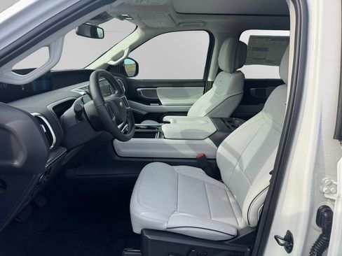 New 2026 Ford Expedition Max Platinum w/ Platinum Ultimate Package AWD/4WD image 13
