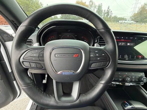 Used 2025 Dodge Durango GT w/ Blacktop Package RWD image 26
