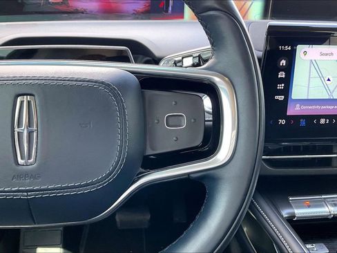 Used 2024 Lincoln Nautilus Reserve w/ Equipment Group 202A image 11