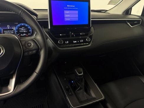 Used 2026 Toyota Corolla Cross XLE w/ Convenience Package FWD image 25