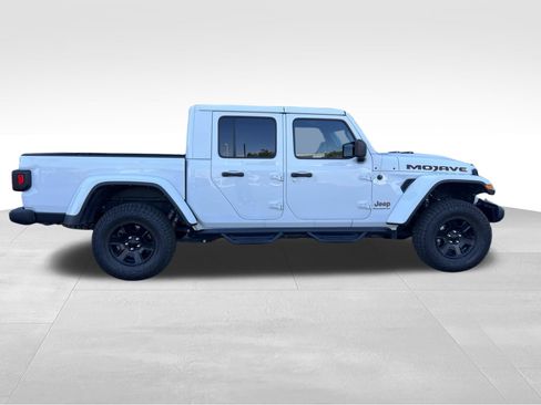 Used 2023 Jeep Gladiator Mojave AWD/4WD image 4