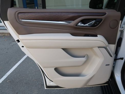 Certified 2021 GMC Yukon Denali w/ Denali Ultimate Package image 33