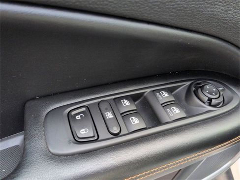 Used 2020 Jeep Compass Limited image 13