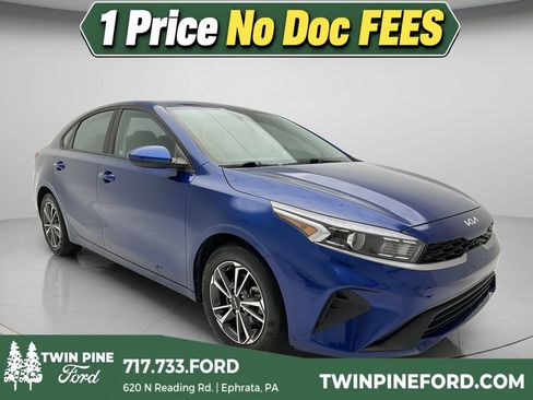 Used 2023 Kia Forte LXS FWD image 1