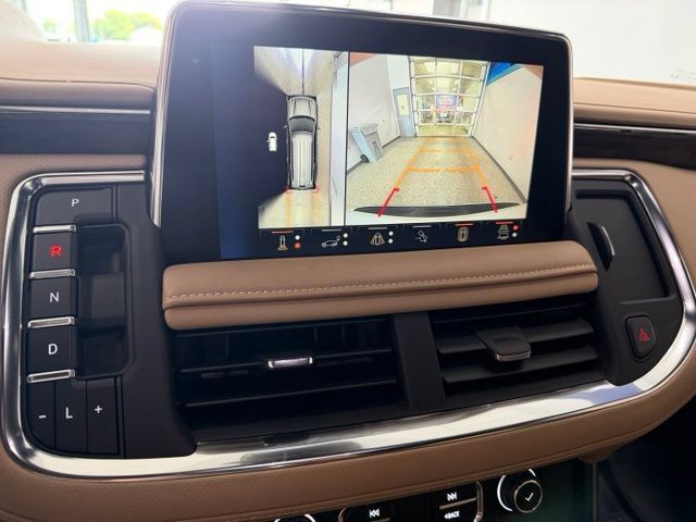 Used 2024 Chevrolet Suburban Premier w/ Advanced Technology Package AWD/4WD image 22