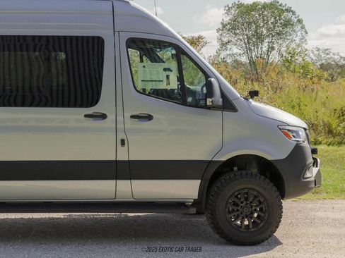 Used 2025 Mercedes-Benz Sprinter 2500 image 11