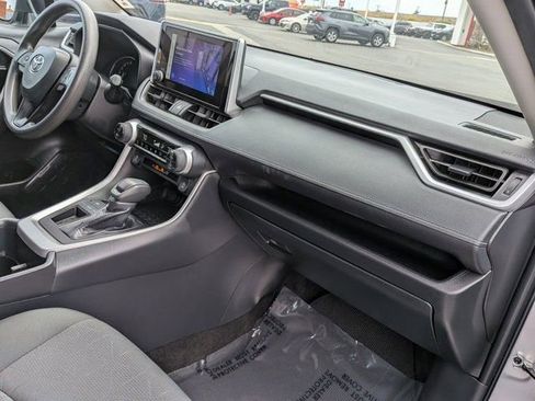 Used 2024 Toyota RAV4 XLE FWD image 6
