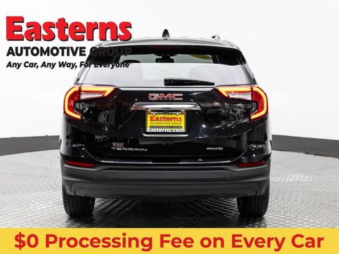 Used 2024 GMC Terrain SLT AWD/4WD image 6