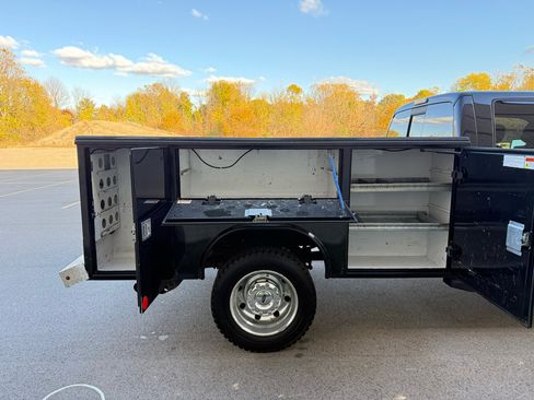 Used 2013 Ford F450 Lariat w/ Lariat Interior Pkg image 12