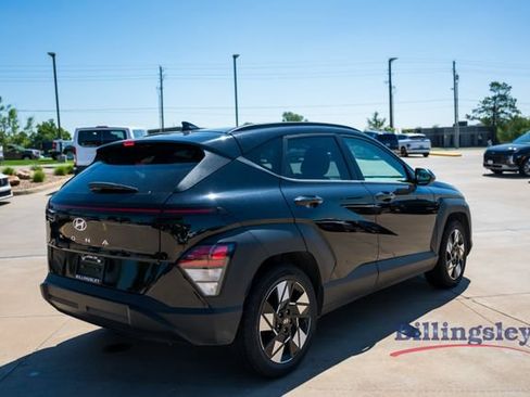 Used 2025 Hyundai Kona SEL FWD image 5