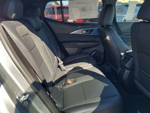 New 2026 Chevrolet Equinox EV LT image 18