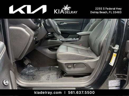 Used 2023 Buick Envision Avenir FWD image 17
