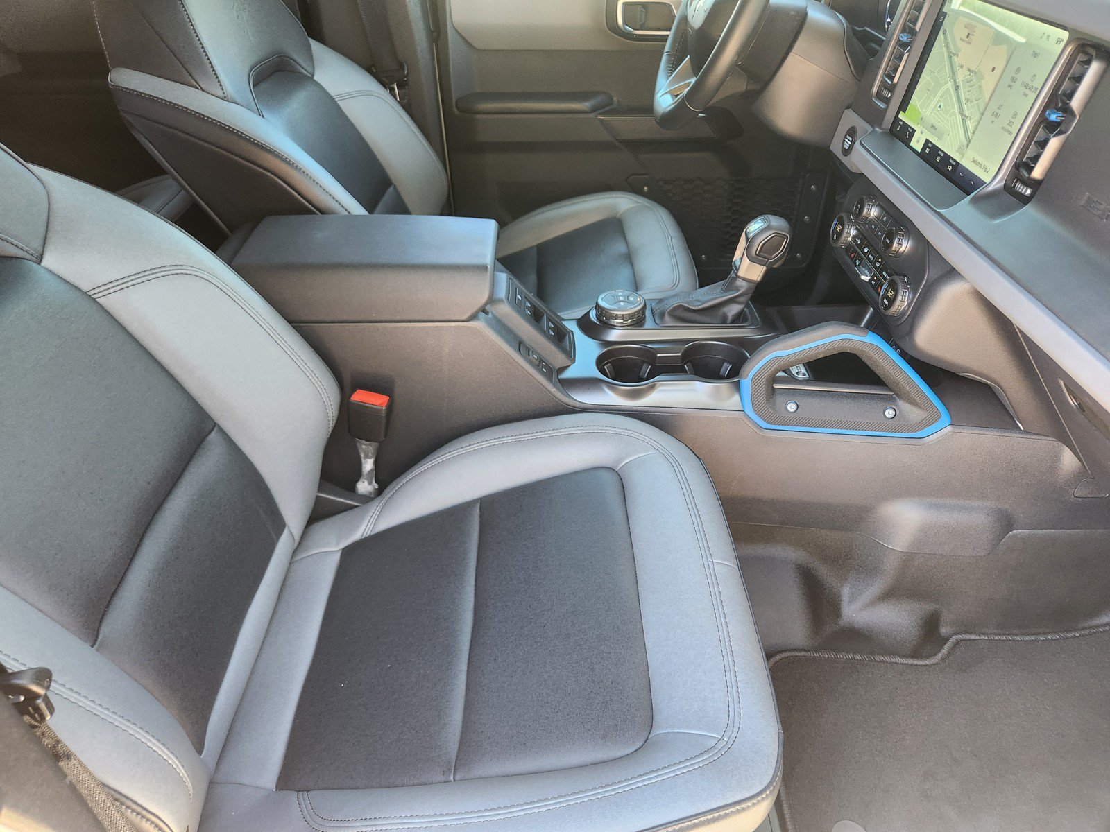 Used 2024 Ford Bronco Black Diamond AWD/4WD image 11