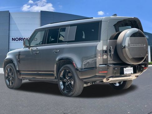 Certified 2026 Land Rover Defender 130 X-Dynamic SE AWD/4WD image 6