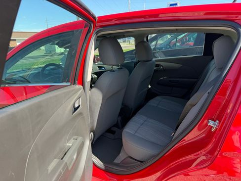 Used 2014 Chevrolet Sonic LT w/ Fun and Sun Package FWD image 10