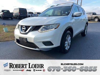 Used 2015 Nissan Rogue SV w/ SV Moonroof Package