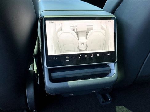 Used 2024 Tesla Model 3 RWD image 9