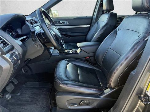 Used 2018 Ford Explorer Sport w/ Equipment Group 401A image 10