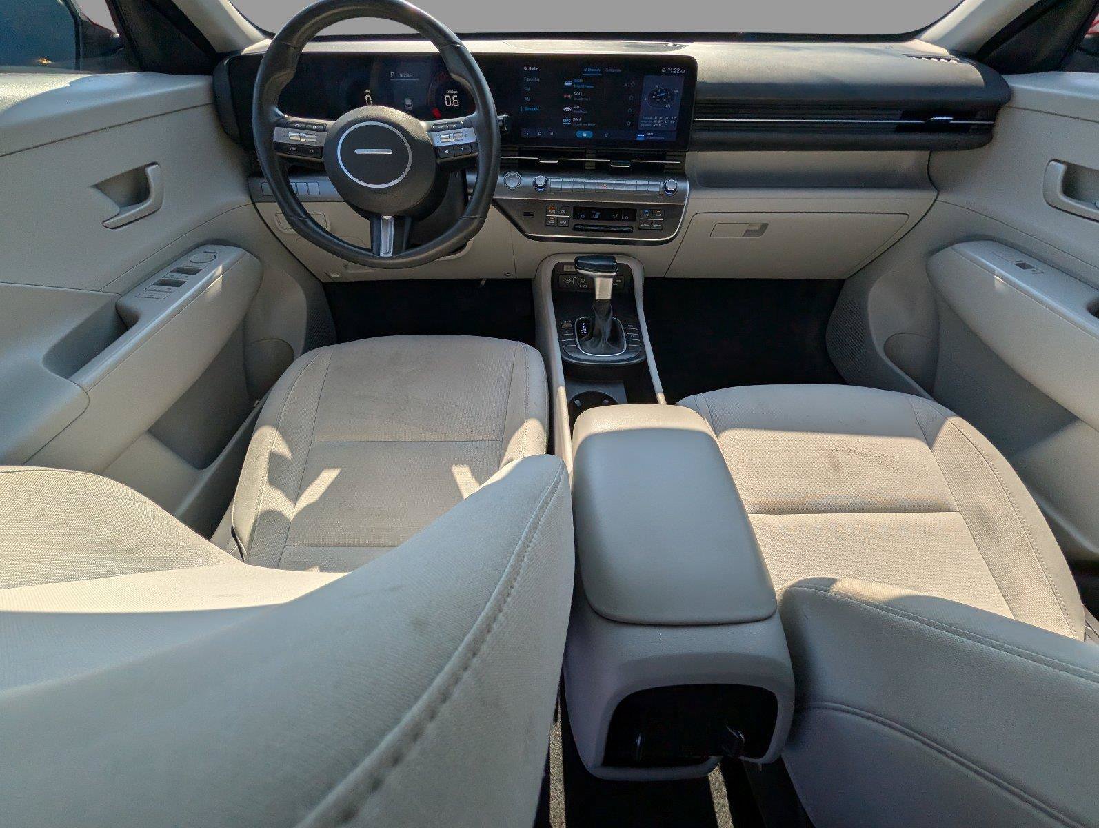 Used 2025 Hyundai Kona SEL AWD/4WD image 29
