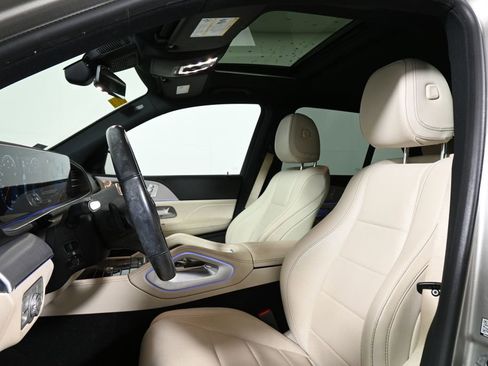 Used 2021 Mercedes-Benz GLE 350 4MATIC image 5