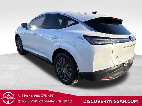 New 2026 Nissan Murano SL image 9