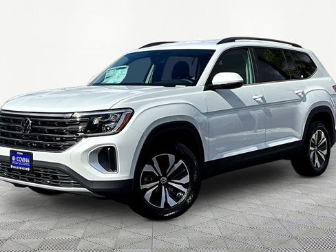 New 2026 Volkswagen Atlas SE FWD image 3