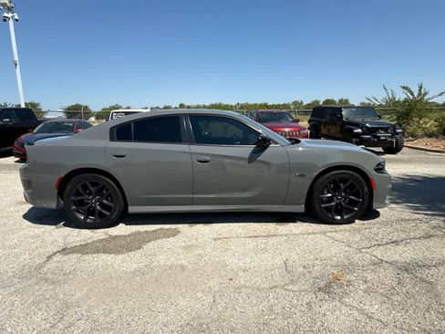 Used 2023 Dodge Charger R/T w/ Blacktop Package RWD image 5