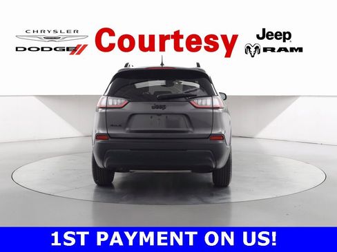 Certified 2023 Jeep Cherokee Altitude Lux image 6