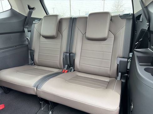 New 2026 Volkswagen Atlas SEL image 15