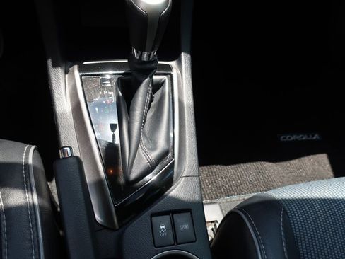 Used 2015 Toyota Corolla S FWD image 20