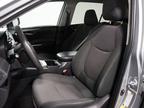 Used 2024 Toyota RAV4 XLE image 6