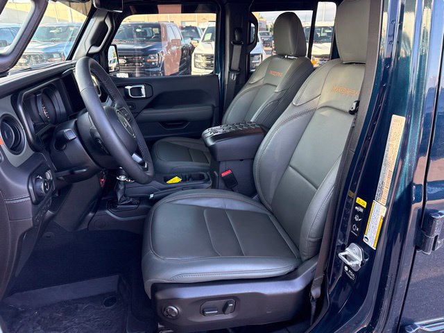 Used 2025 Jeep Gladiator Mojave w/ Safety Group AWD/4WD image 11