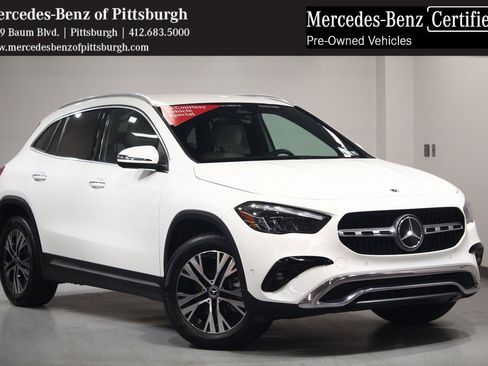 Used 2025 Mercedes-Benz GLA 250 4MATIC image 1