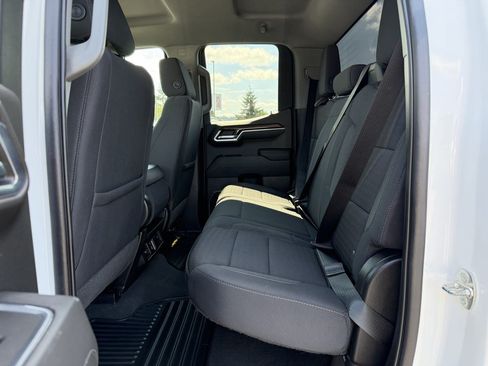 Used 2022 Chevrolet Silverado 1500 LT w/ Work Truck Package AWD/4WD image 15