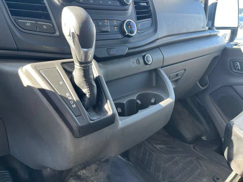 Used 2022 Ford Transit 250 Medium Roof RWD image 16