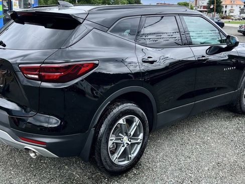 Used 2024 Chevrolet Blazer LT w/ Convenience Package FWD image 8