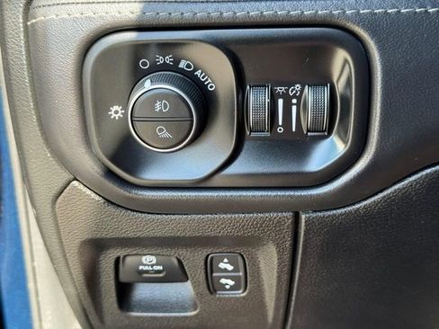 Used 2021 RAM 1500 Limited AWD/4WD image 25