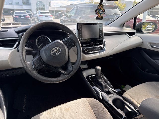Used 2020 Toyota Corolla LE FWD image 13