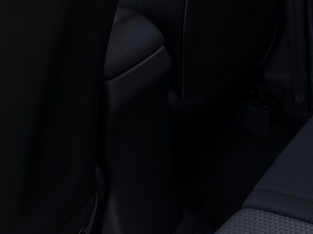 Used 2025 Kia Soul LX w/ LX Technology Package FWD image 26