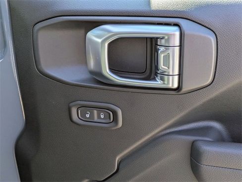 New 2026 Jeep Wrangler Unlimited Rubicon image 37