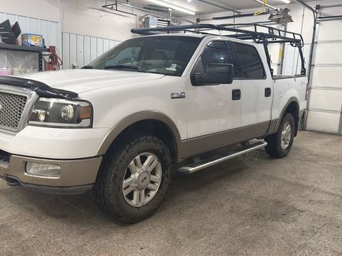 Used 2004 Ford F150 XLT AWD/4WD image 3