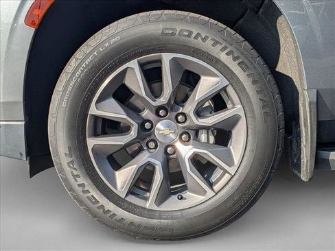 Used 2021 Chevrolet Suburban LT image 19