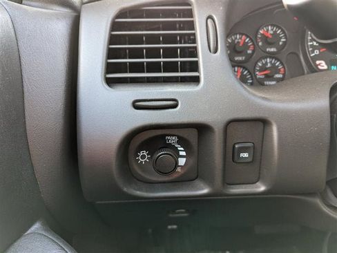 Used 2002 Chevrolet Monte Carlo SS w/ Preferred Equipment Group FWD image 28