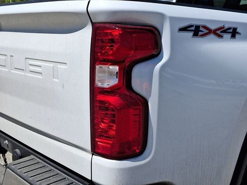 Used 2022 Chevrolet Silverado 2500 W/T w/ WT Convenience Package image 10