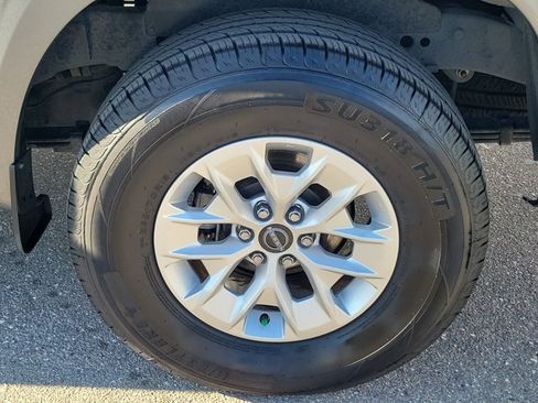 Certified 2024 Nissan Frontier SV image 13