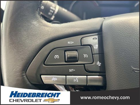 Certified 2023 Cadillac XT6 Premium Luxury image 18