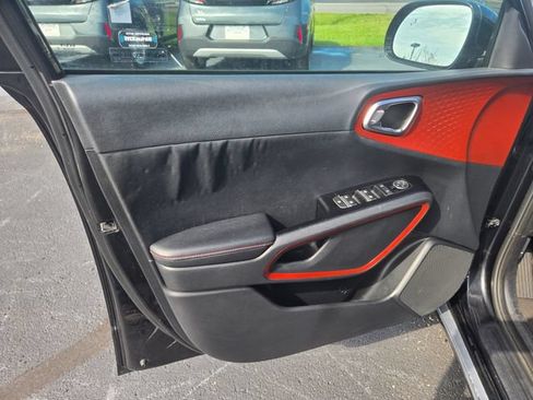 Used 2023 Kia Soul GT-Line FWD image 23